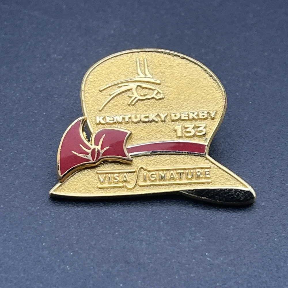 Kentucky Derby 133 Horse‎ Racing Visa Signature Credit Card Lapel Hat Pin